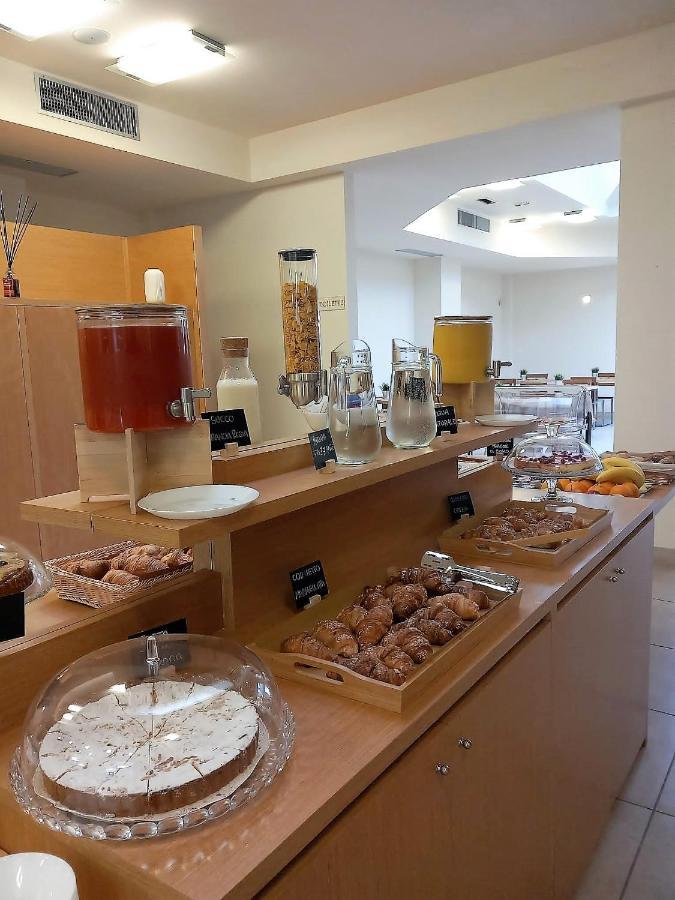 Hotel Grecale - Вентурина-Терме Екстер'єр фото